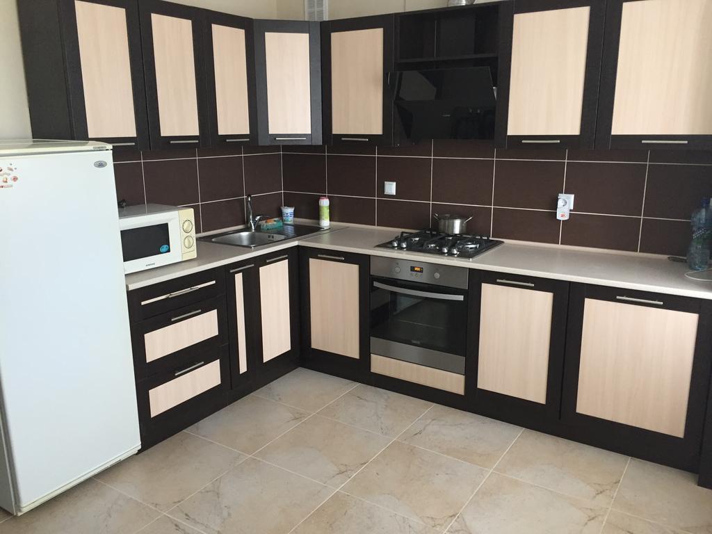 Apartment on Parkovaya Chornomorsk Bagian luar foto